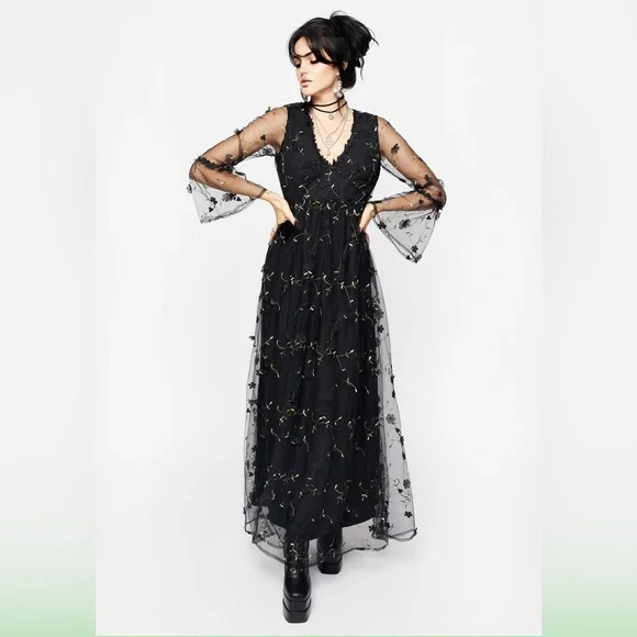 Disturbia Chrysanthi Applique Maxi Dress - Picture 2 of 5